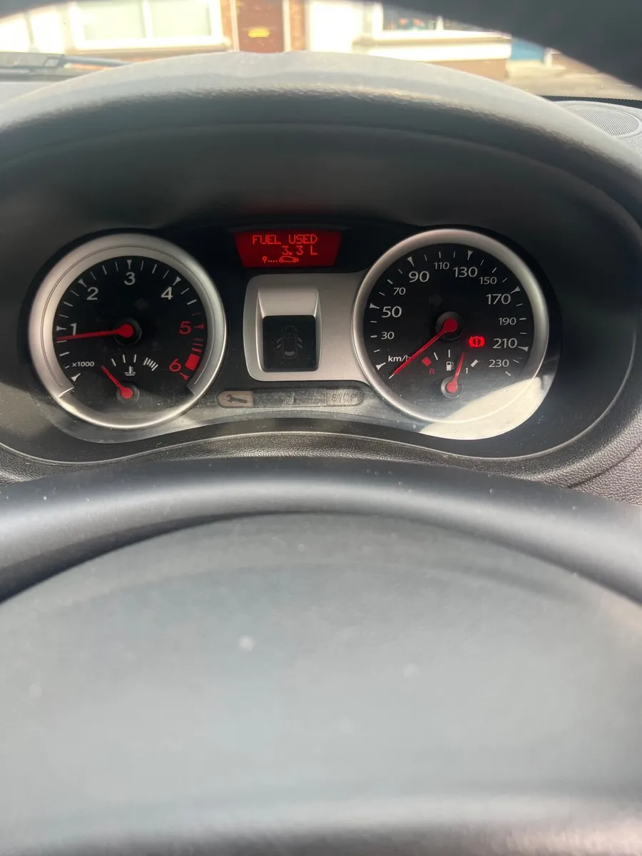 Renault Clio 2011 - Image 3
