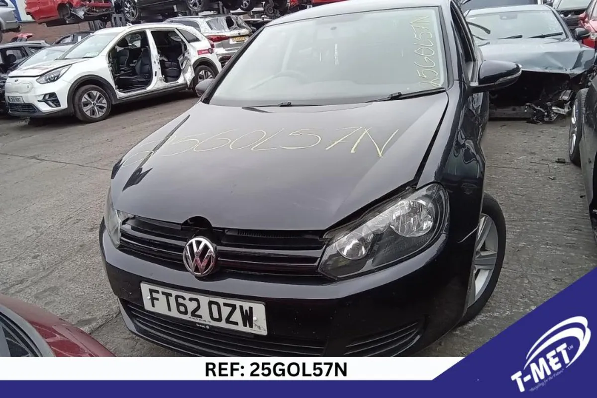 2012 VOLKSWAGEN GOLF BREAKING FOR PARTS - Image 2