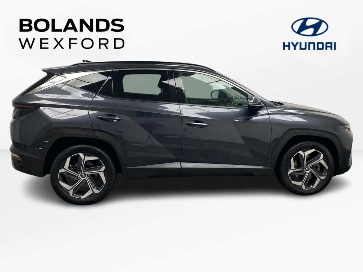 Hyundai Tucson 2WD Executive Plus HEV Auto - Image 4
