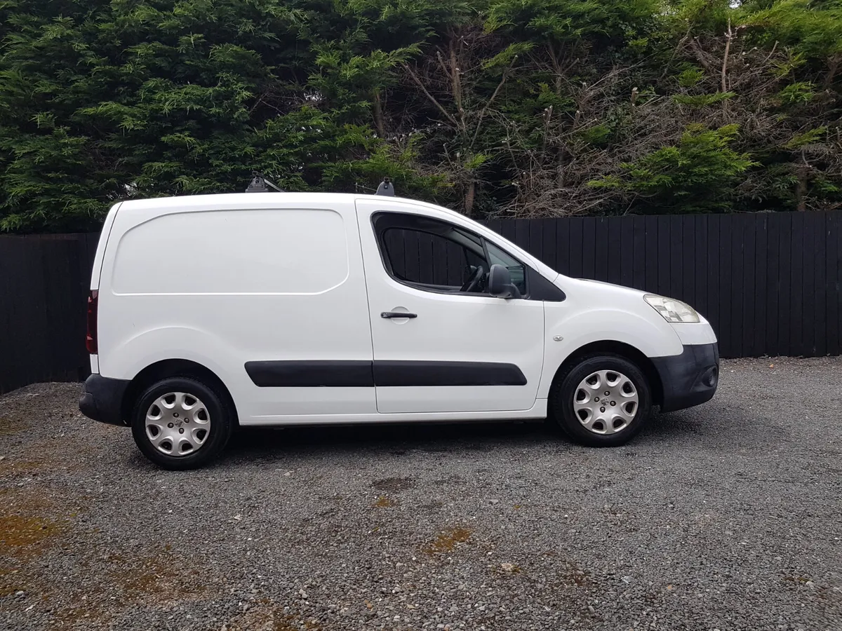 PEUGEOT PARTNER VAN .. 3 SEATS.. NEW TEST - Image 3