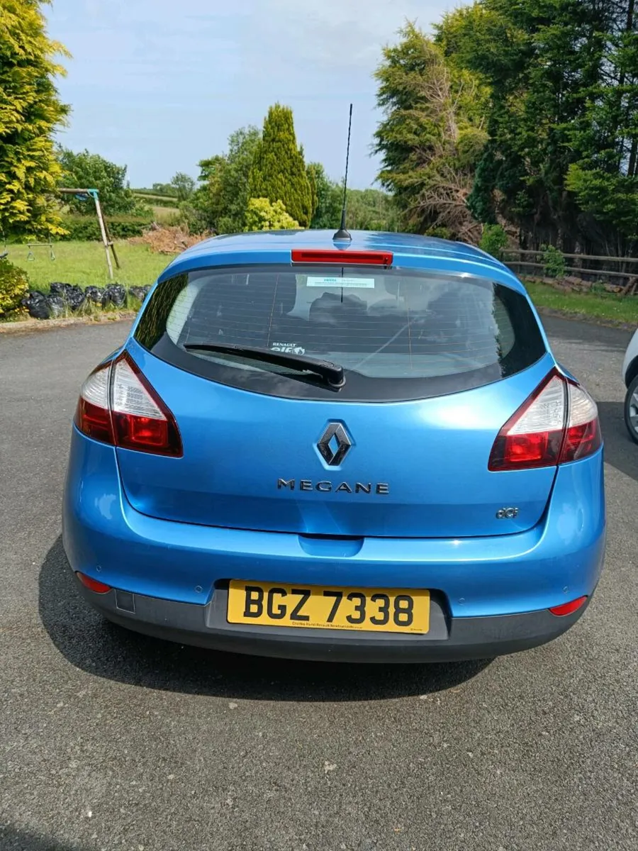 Blue Renault megane dynamic - Image 4