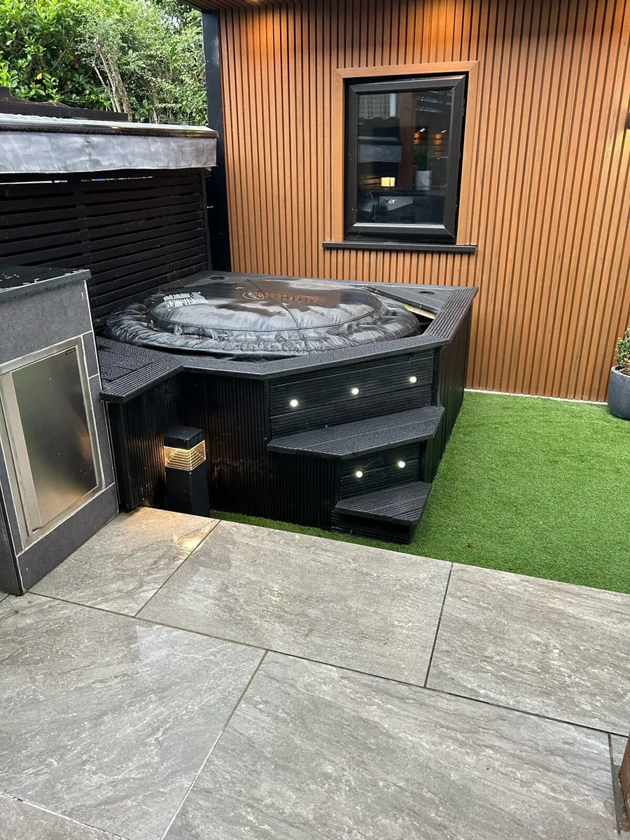Jacuzzi and bespoke enclosure - Image 3