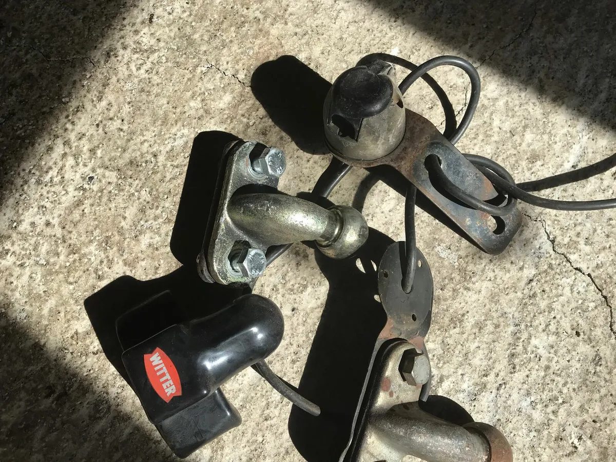 Towing Hitch - Image 2