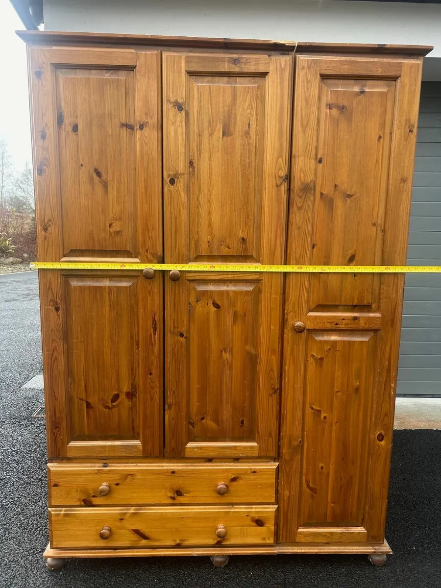 wardrobe - Image 1
