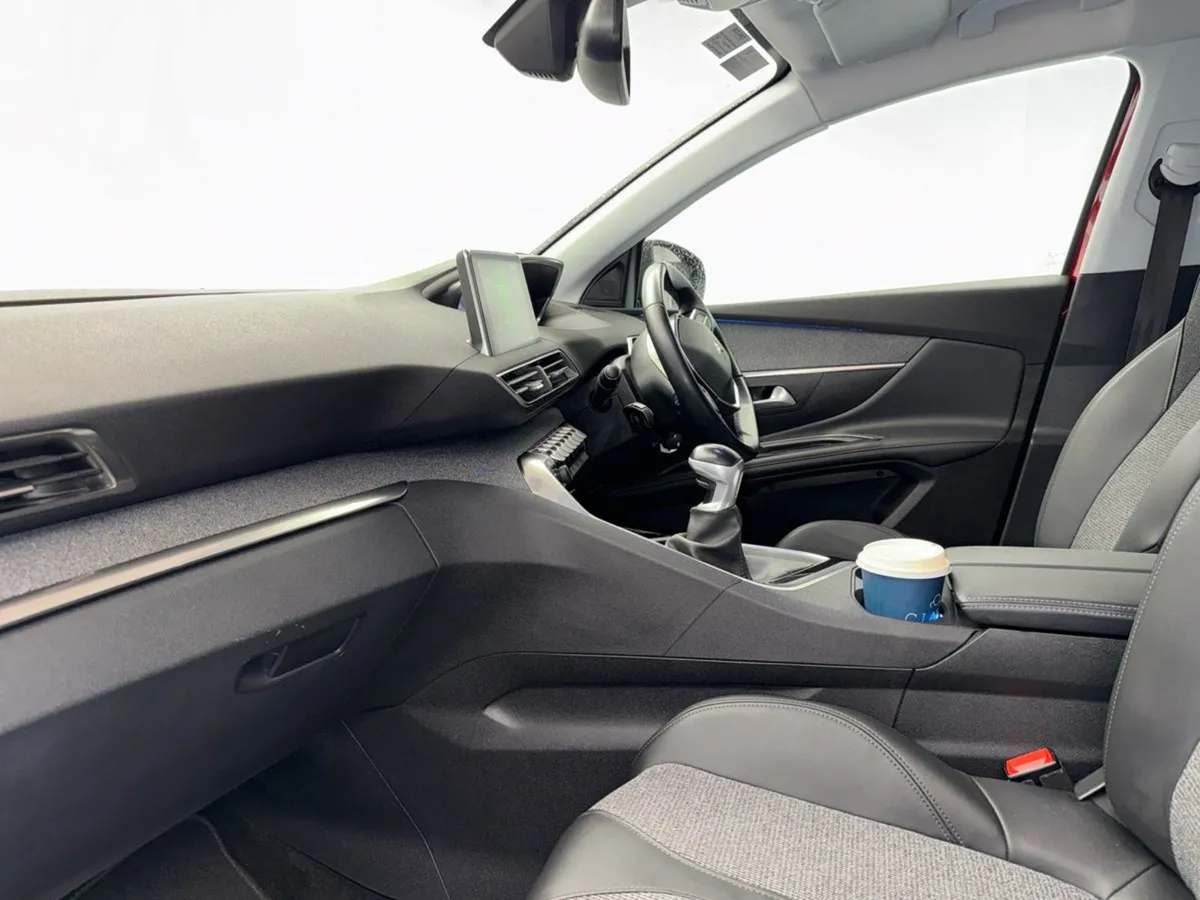 Peugeot 5008 1.2 Allure  just IN   95 P/W - Image 4