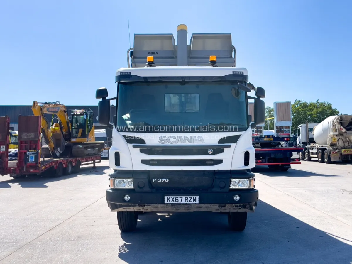 2017 (67) SCANIA P370 8X4 TIPPER - Image 2