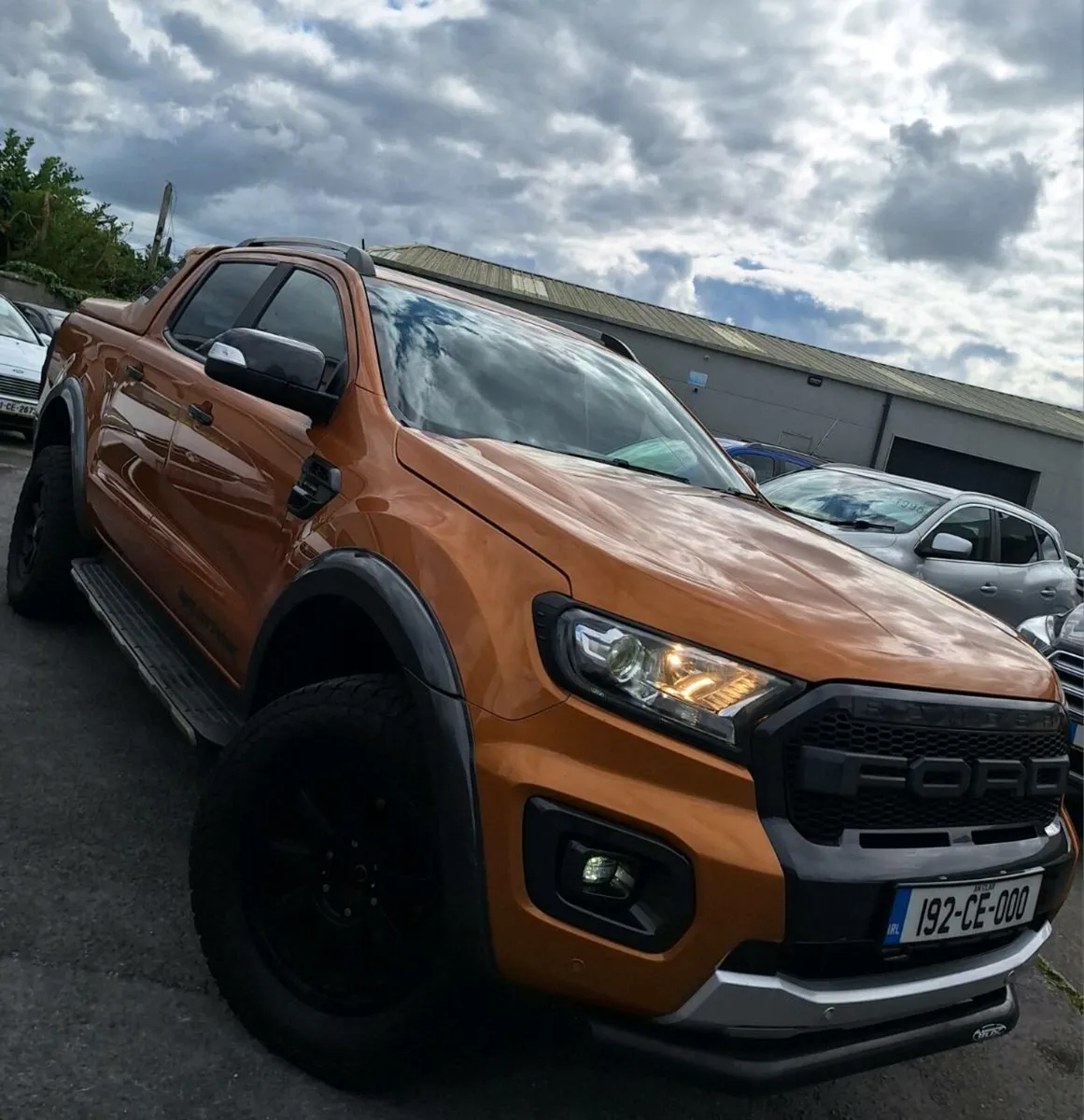 192 Ford Ranger Wildtrak 2.0 Auto Fully KITTED! - Image 2