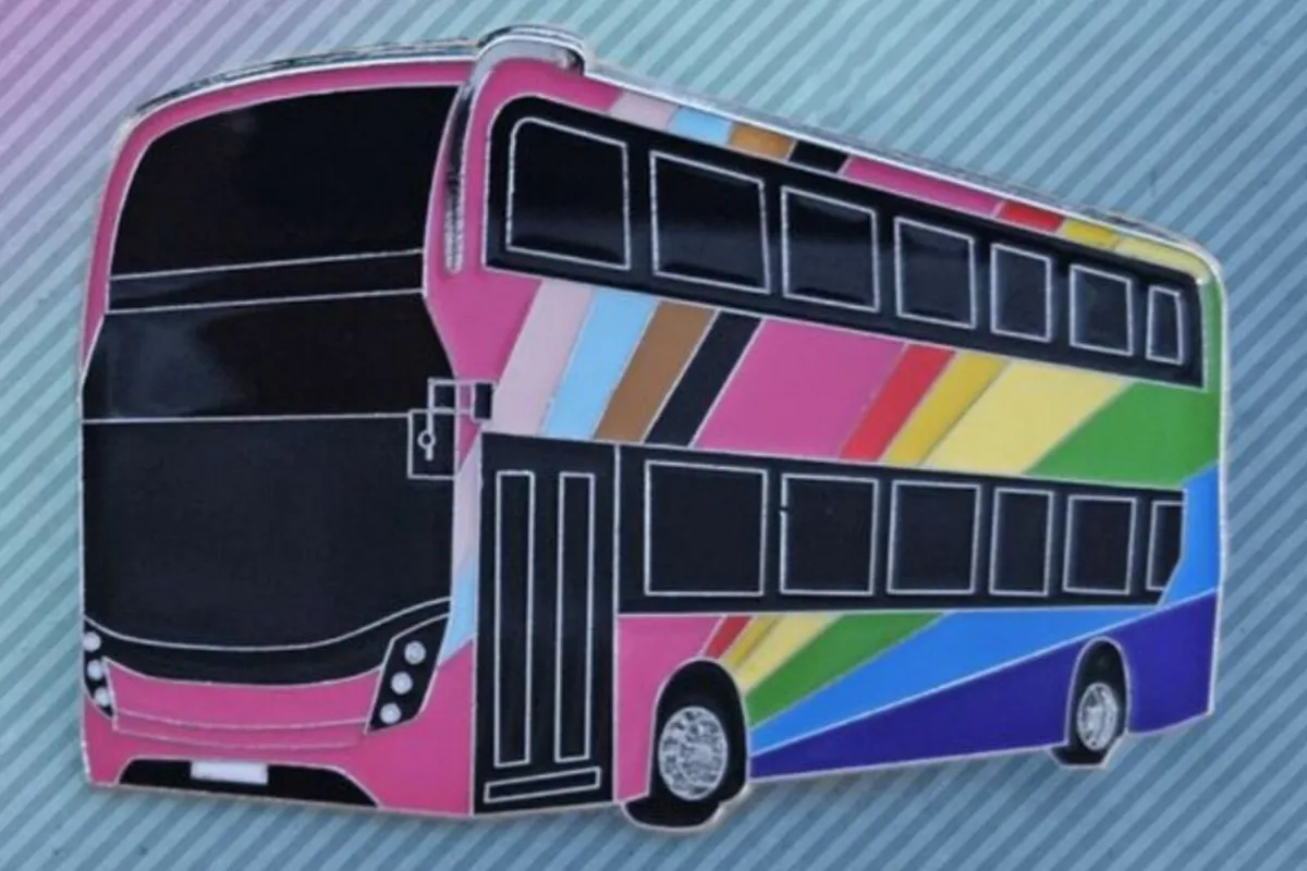 Enviro 400 MMC Enamel Brooch /Badge, Free Post - Image 4