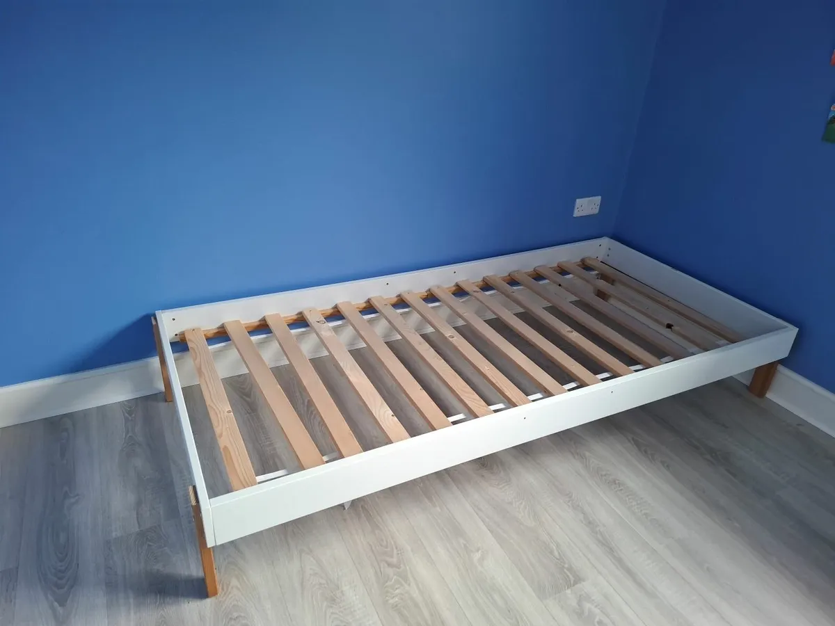 Kids Teepee bed for sale - Image 2