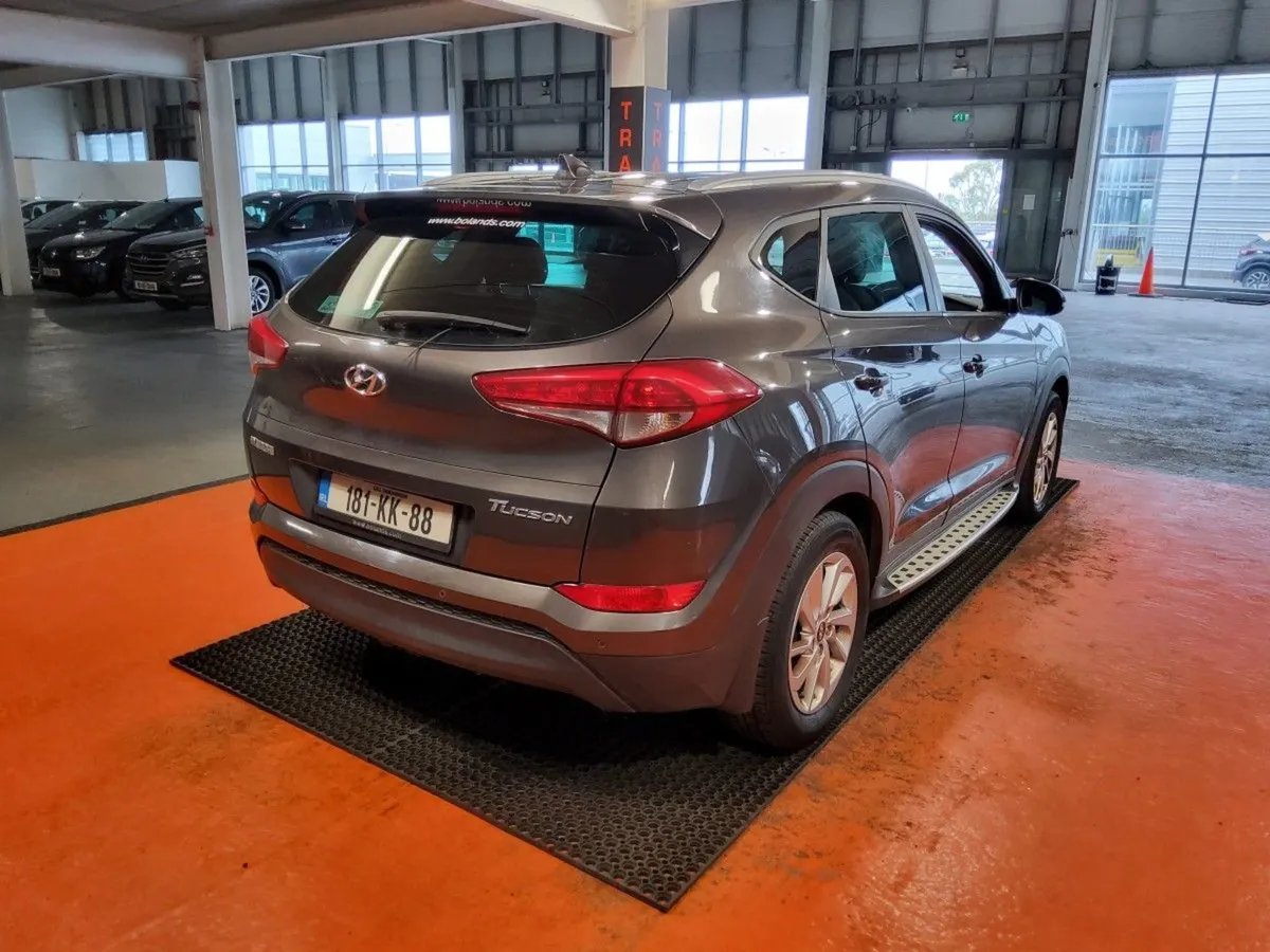 Hyundai Tucson 1.7 D Executive SE - Image 3