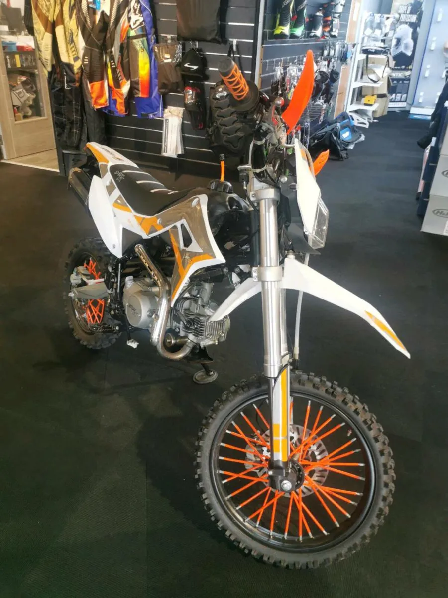 Road legal pit bike - Image 1