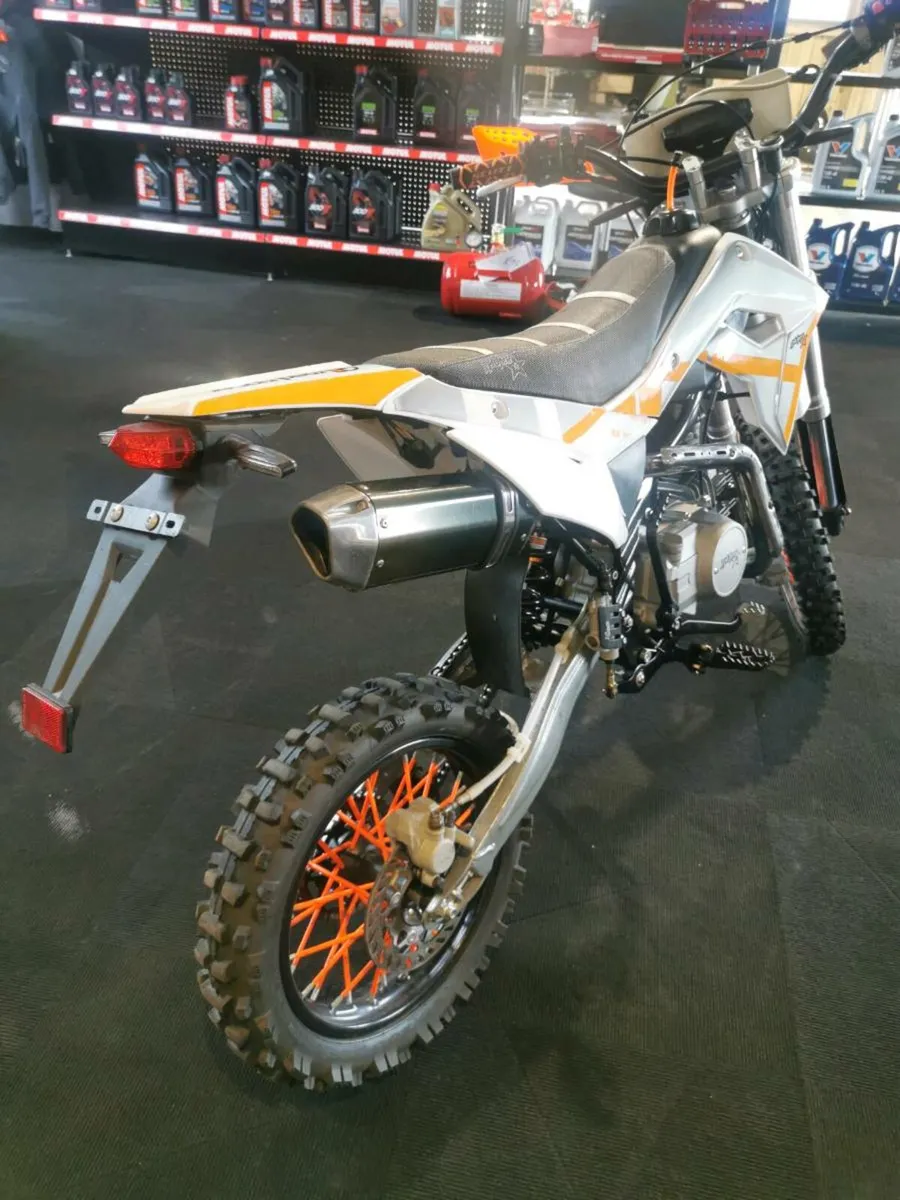 Road legal pit bike - Image 3