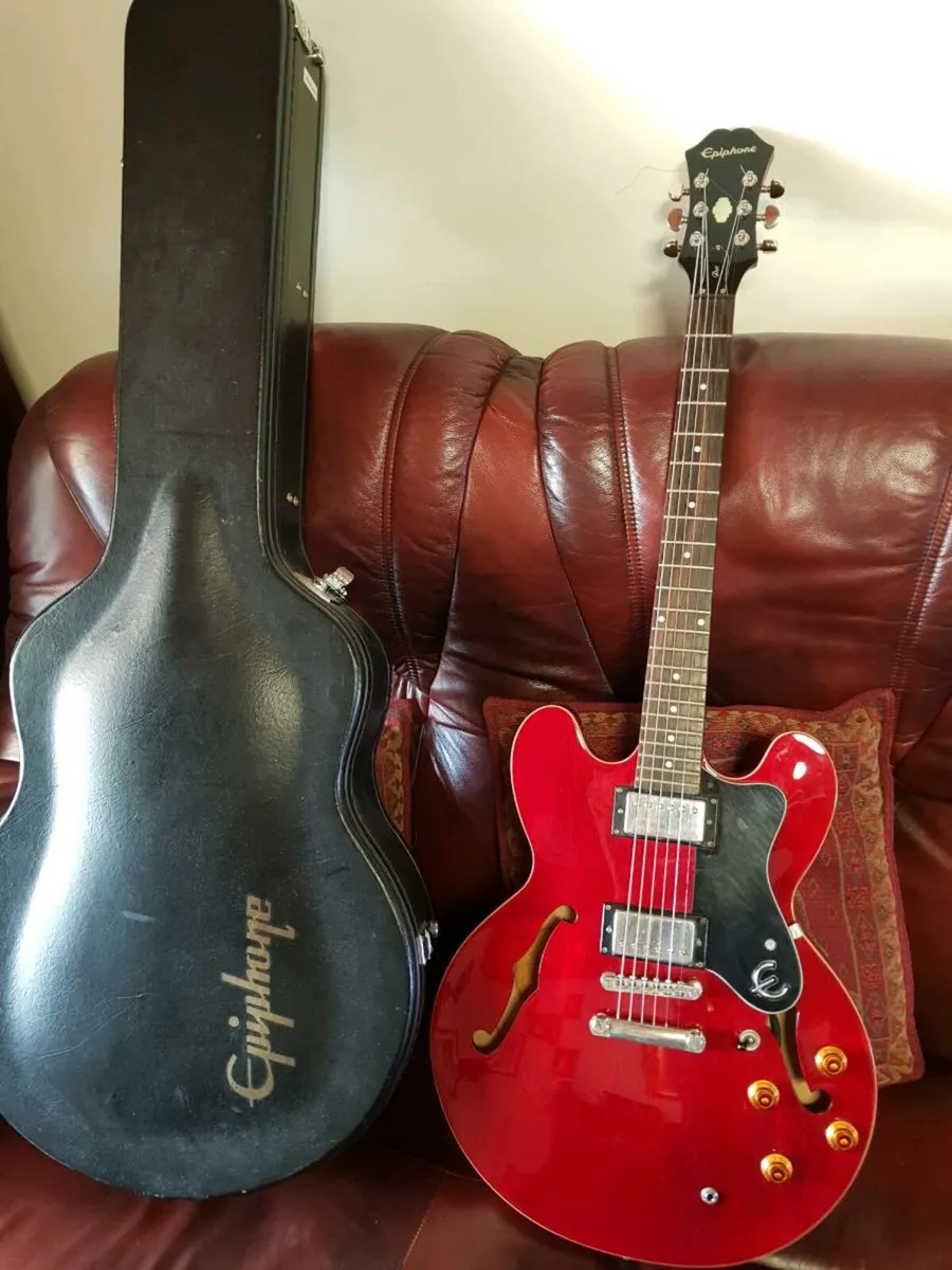 Gibson guitar - Image 2