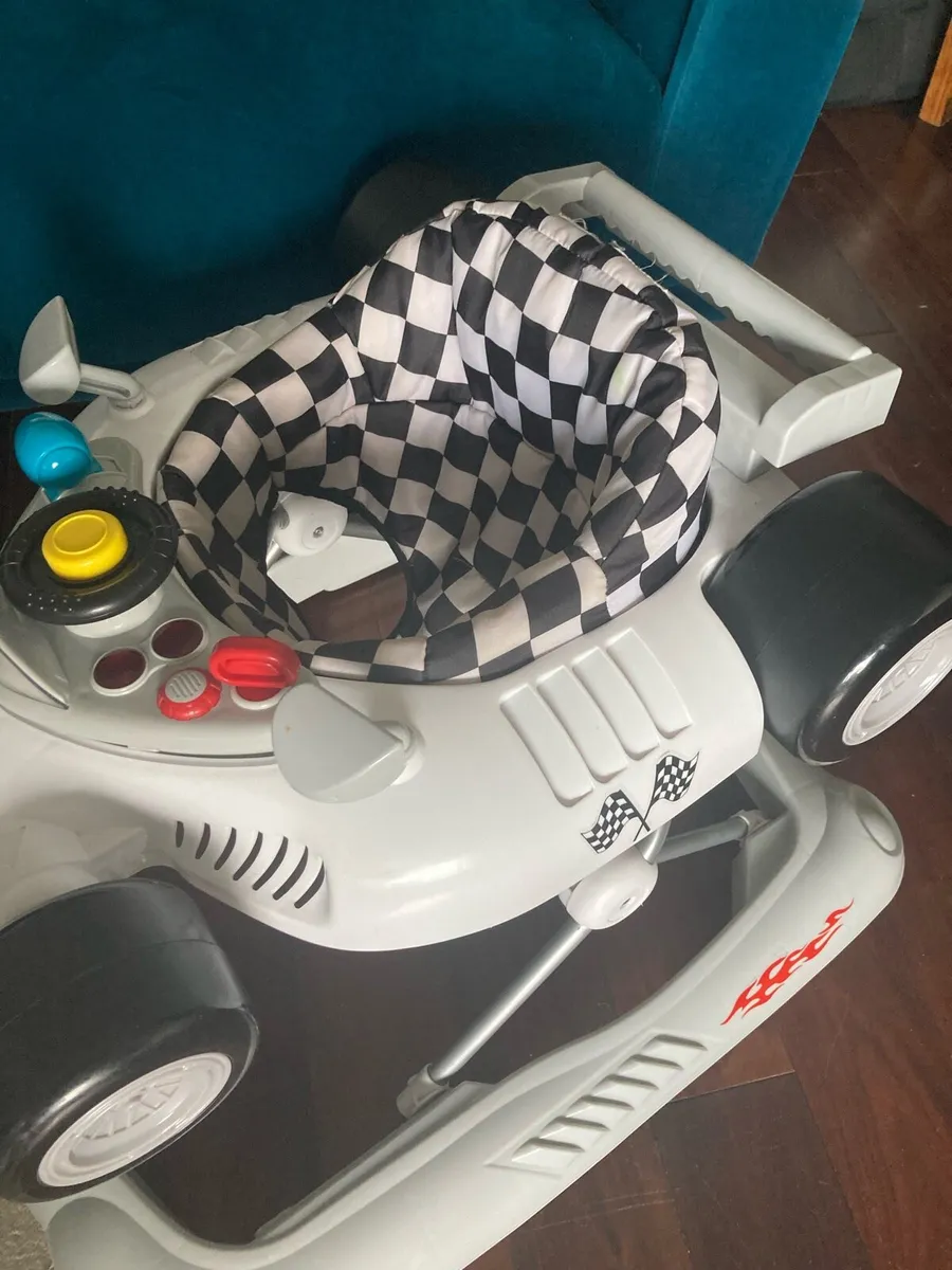 Baby walker - Image 1