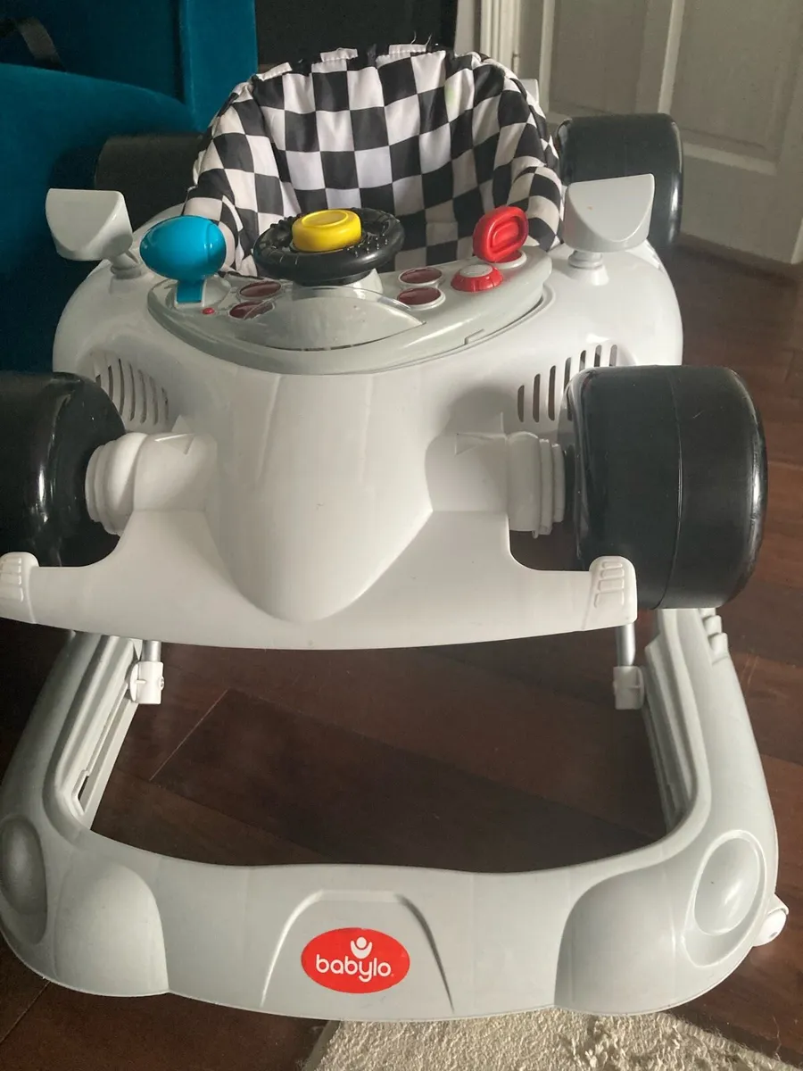Baby walker - Image 2