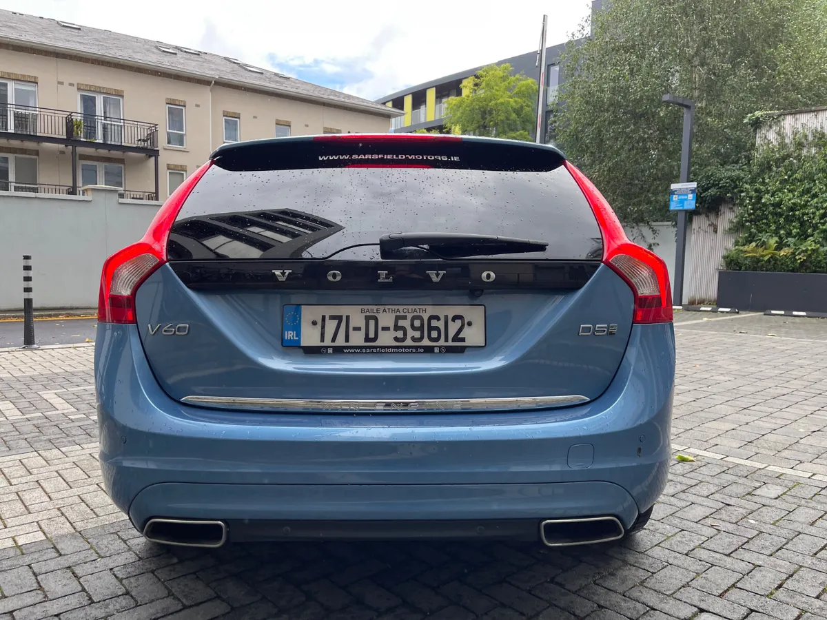 Volvo V60 2017 2.4 DIESEL HYBRID Auto NCT 05/26 - Image 4
