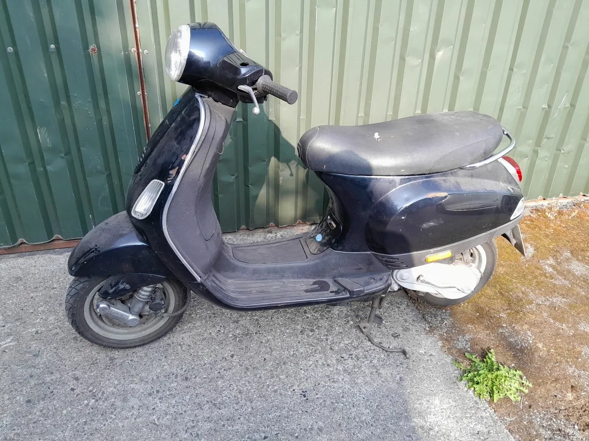 Piaggio Vespa - Image 3