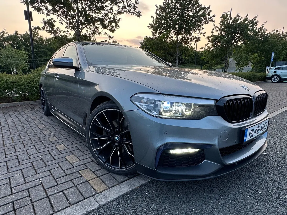 BMW 5-Series 2019 - Image 2