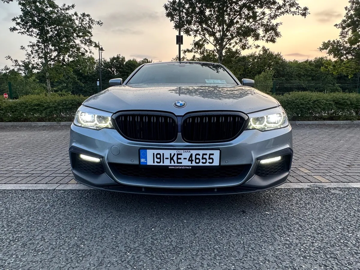BMW 5-Series 2019 - Image 3