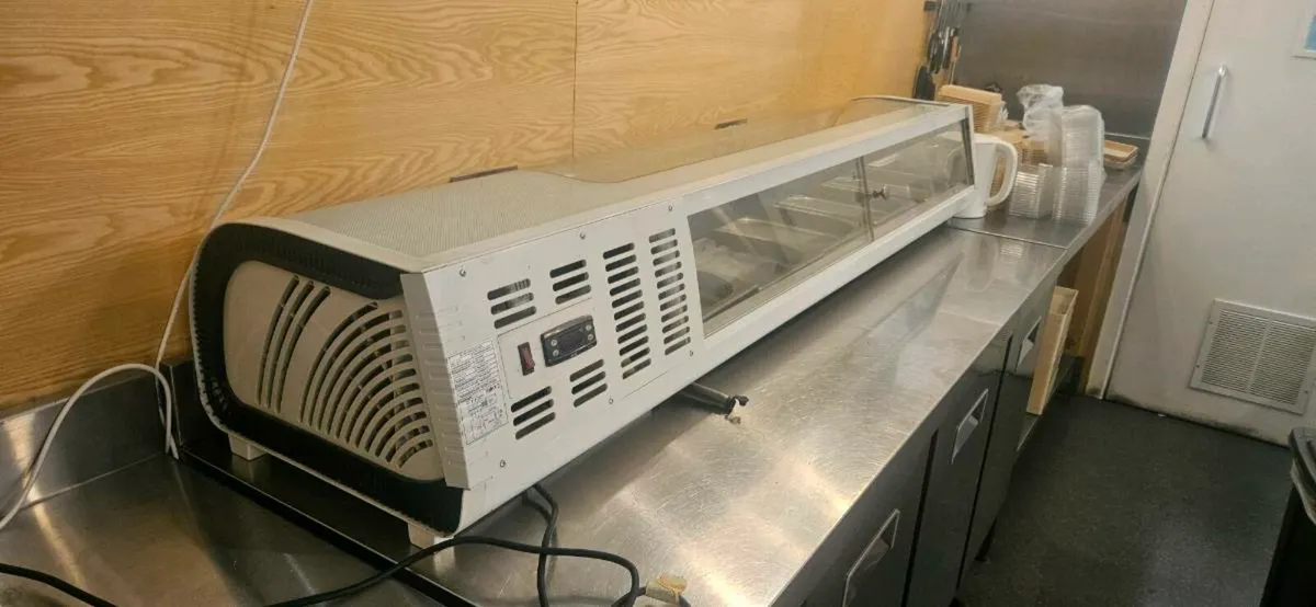 Display fridge - Image 2