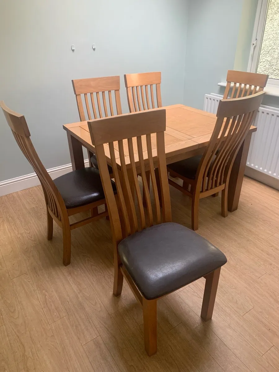 Tables and chairs - Image 2