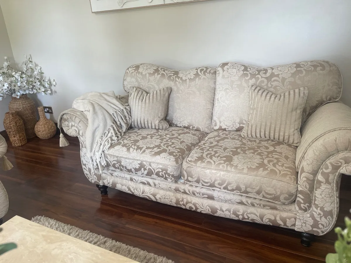 Sofa - Image 3