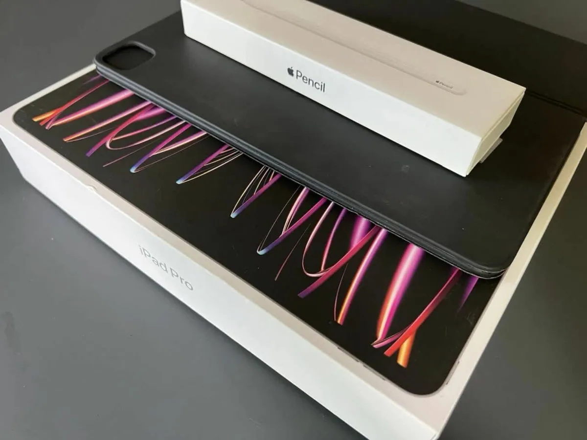 iPad Pro12.9 256GB 6th cellular + WiFi - Image 1