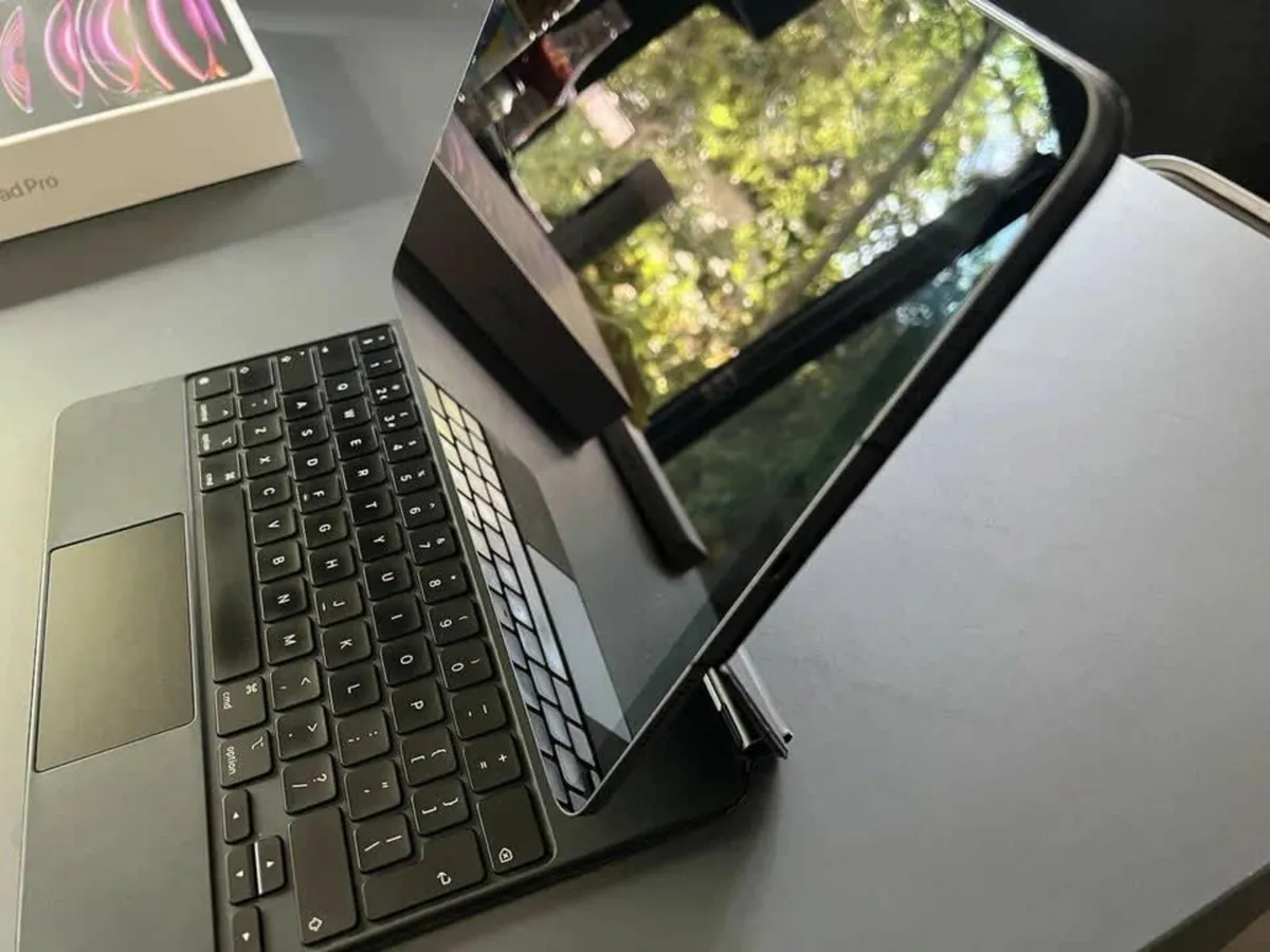 iPad Pro12.9 256GB 6th cellular + WiFi - Image 2