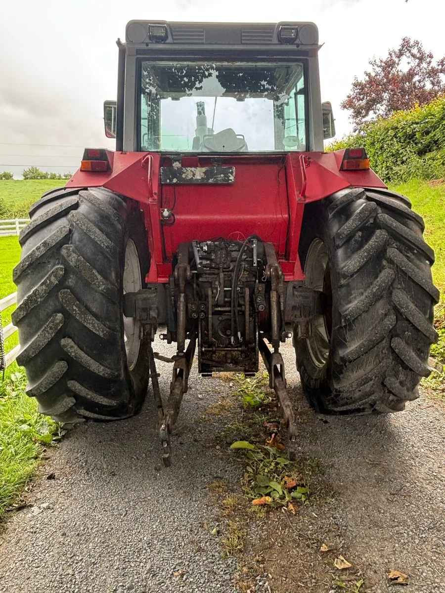 Massey 2725 - Image 2