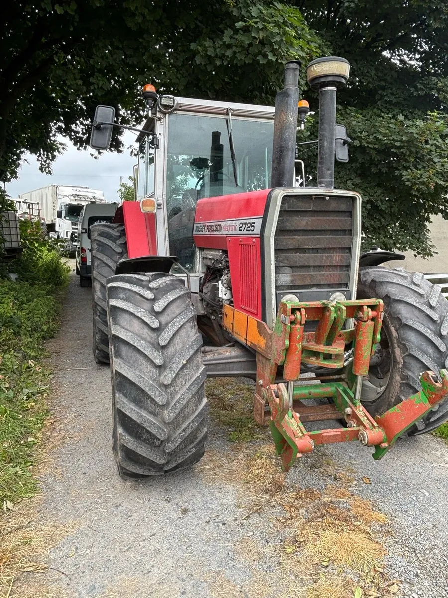 Massey 2725 - Image 4