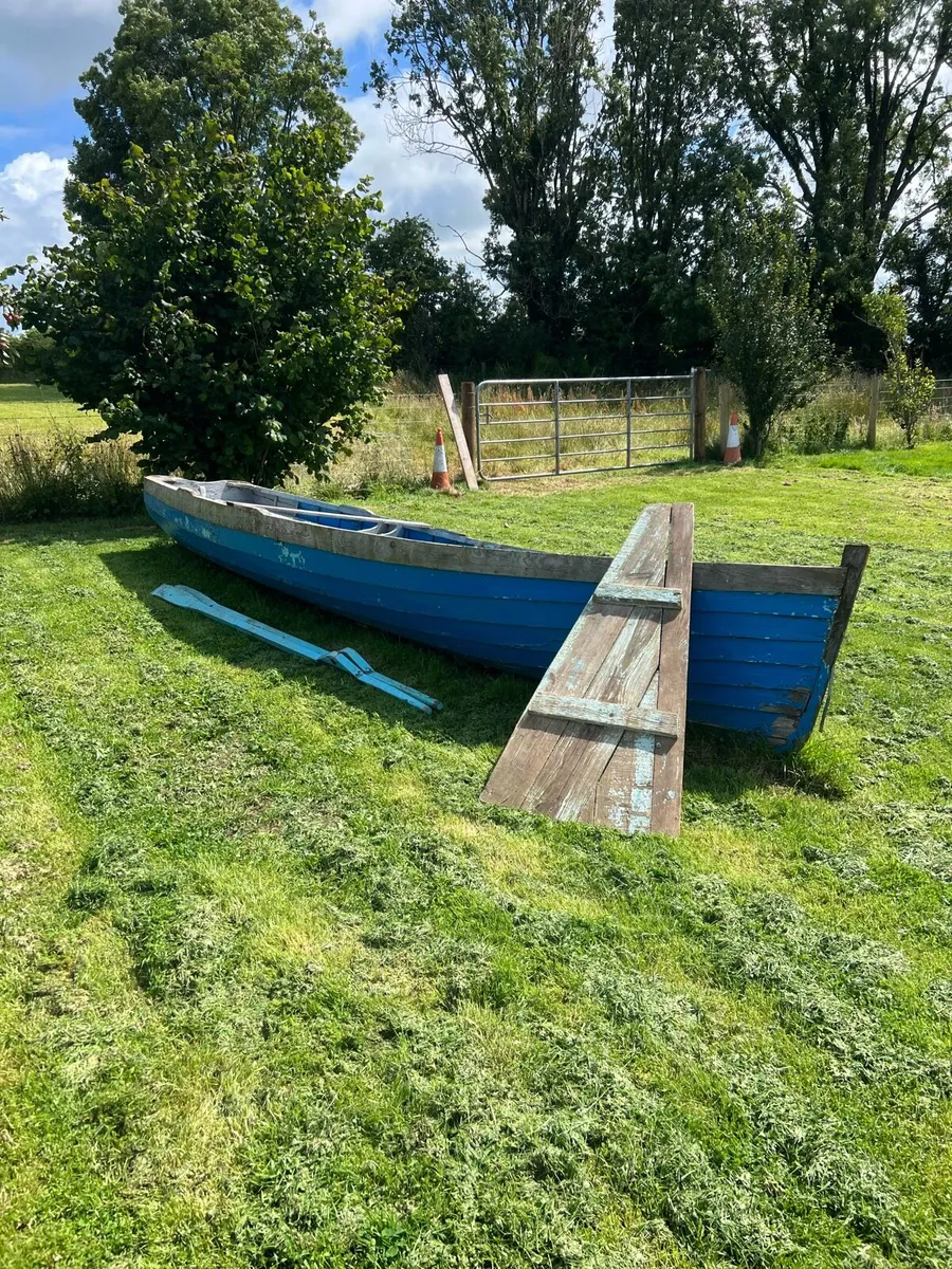 17ft Lake boat - Image 1