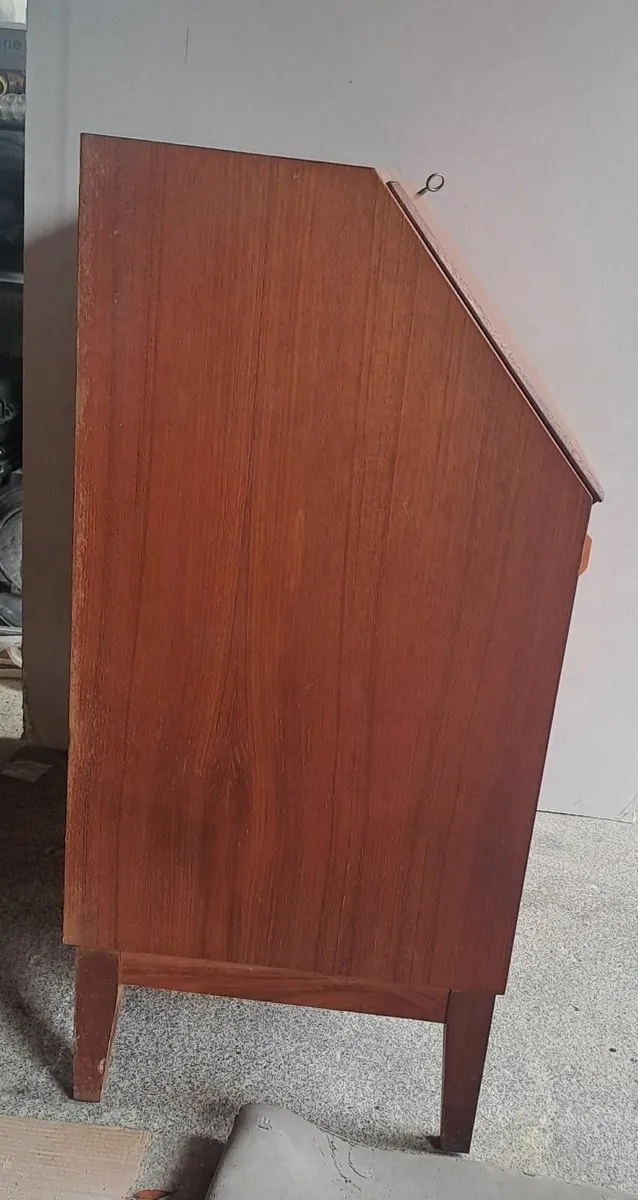 Writing desk - Image 1