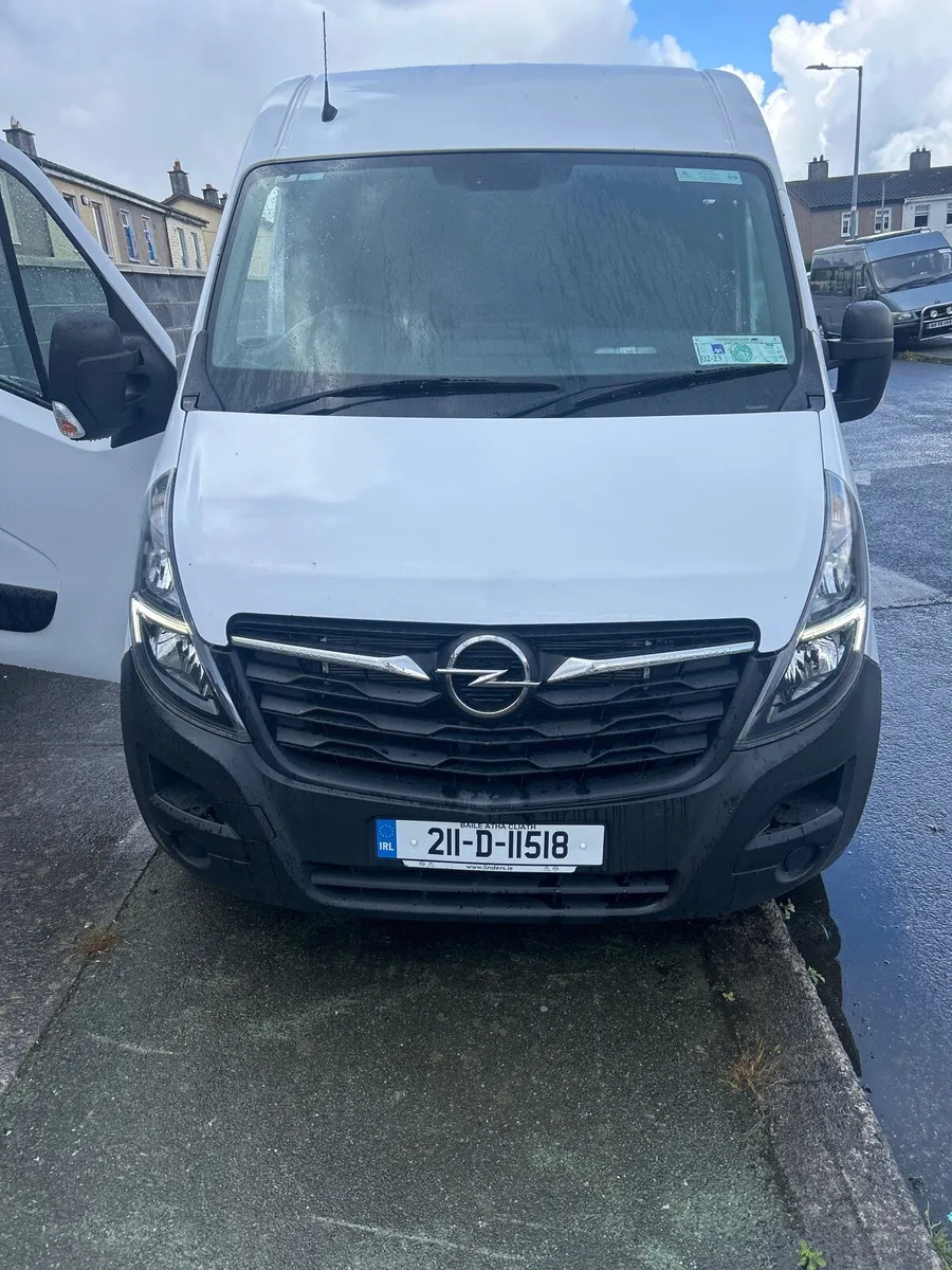 Van - Image 1