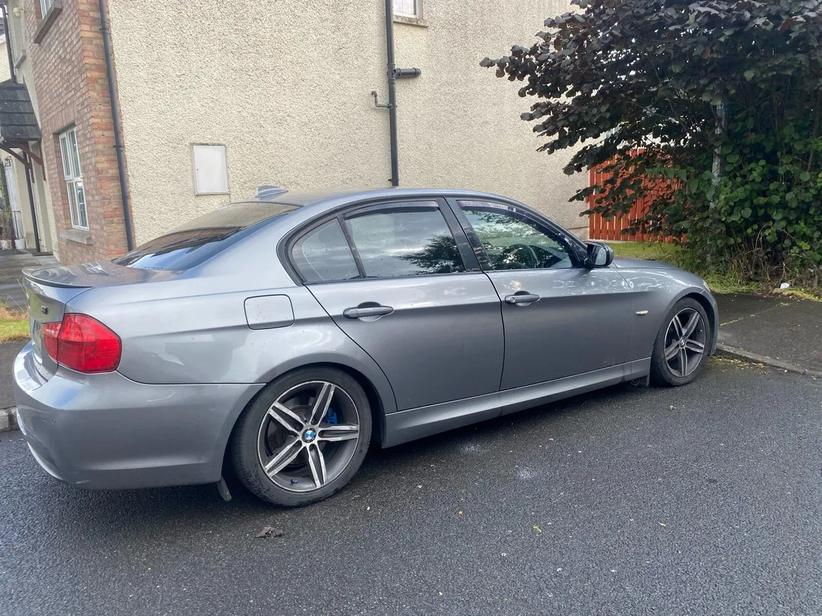BMW 318D M sport - Image 3