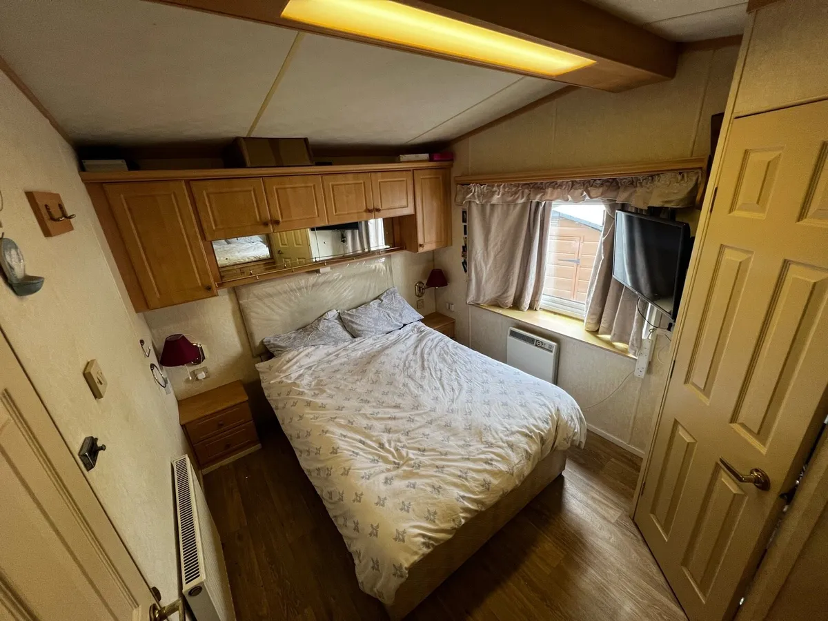 Willerby Aspen 37ft X12ft 2 Bed - Image 3
