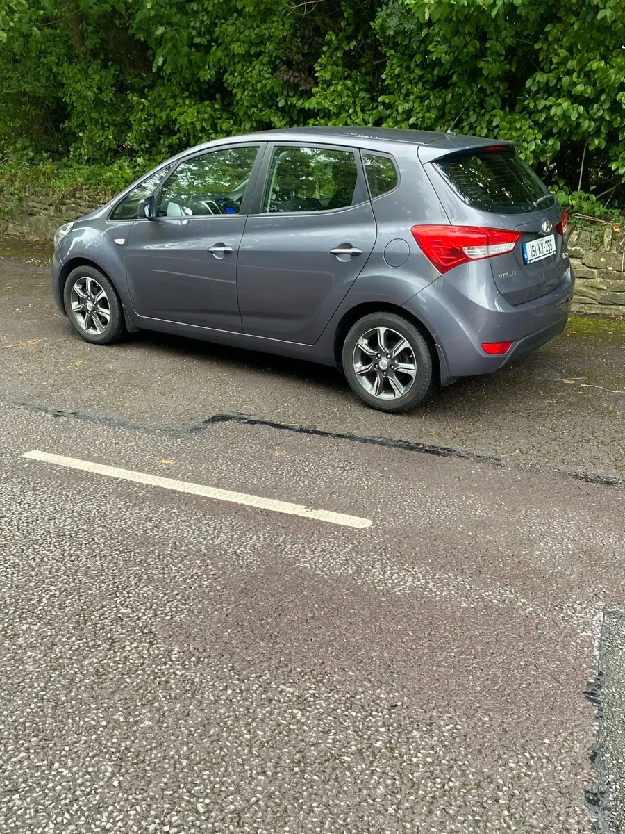 VERY LOW KILOMETRES IX20 AUTO PETROL - Image 3