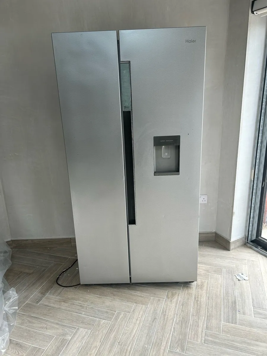 American fridge freezer - Image 1