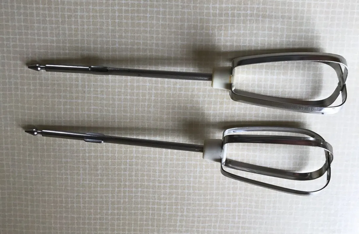 Hand Mixer - Image 3