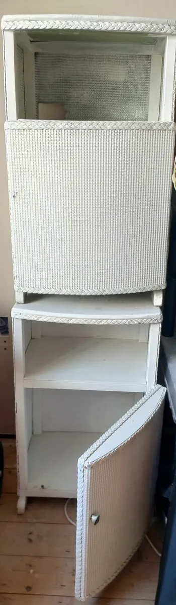 2 Bedside Lockers - Image 2