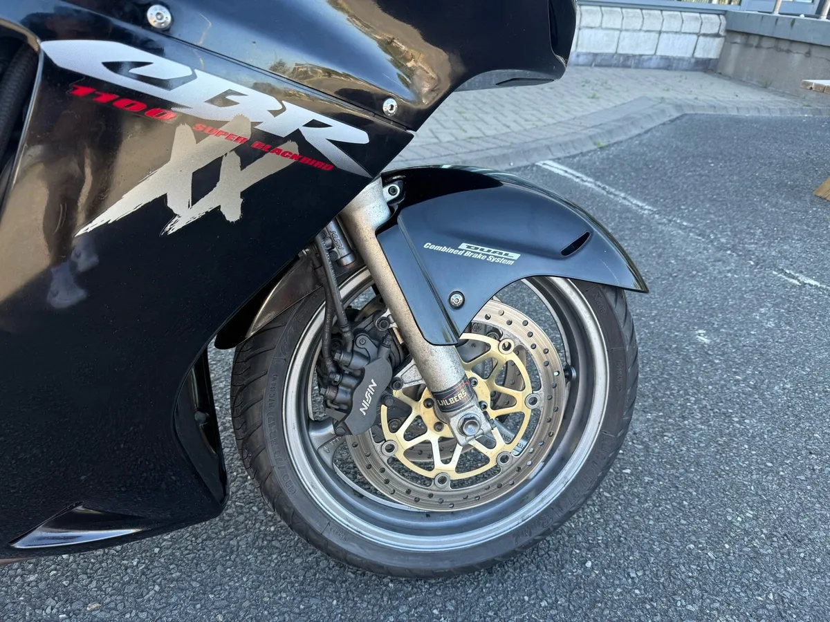 2006 Honda Blackbird CBR1100 XX - Image 2
