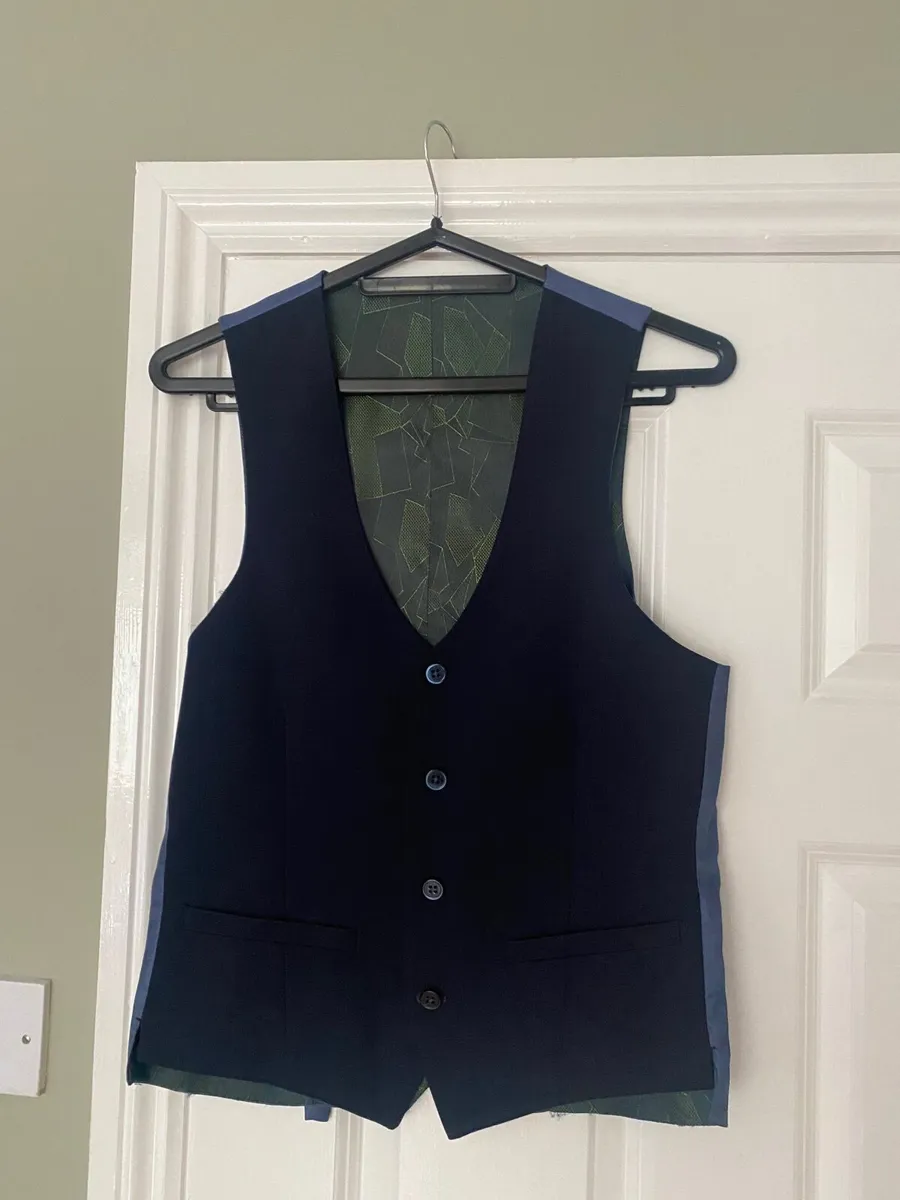 Men’s 3 Piece Suit - Image 3
