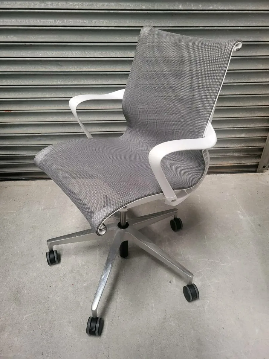 Herman Miller Setu Office Chairs. Mint Condition. - Image 3