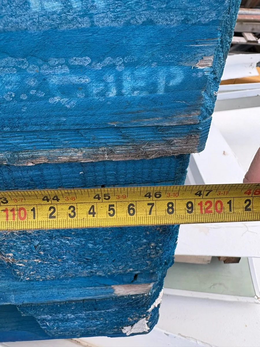Blue wooden pallets good condition - Image 1