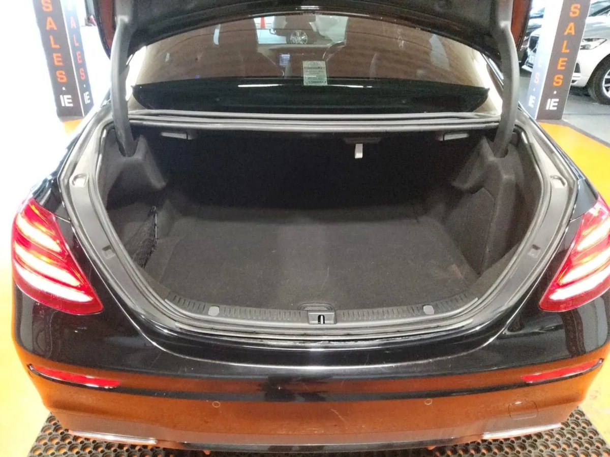 Mercedes-Benz E-Class E 220 d A/T Avantgarde - Image 4