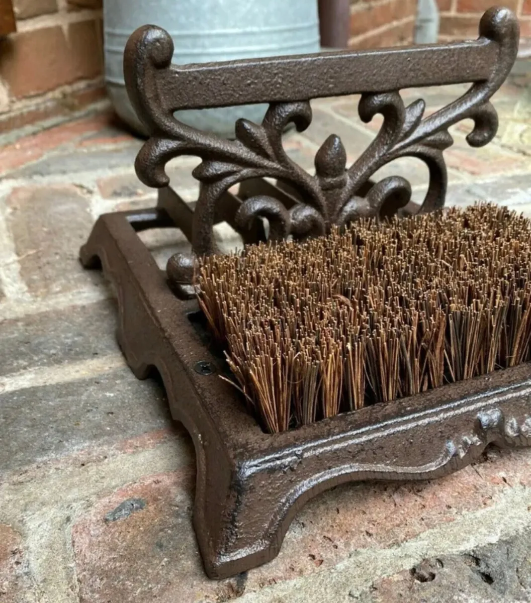 Vintage Style Cast Iron Boot Scraper & Brush NEW - Image 3