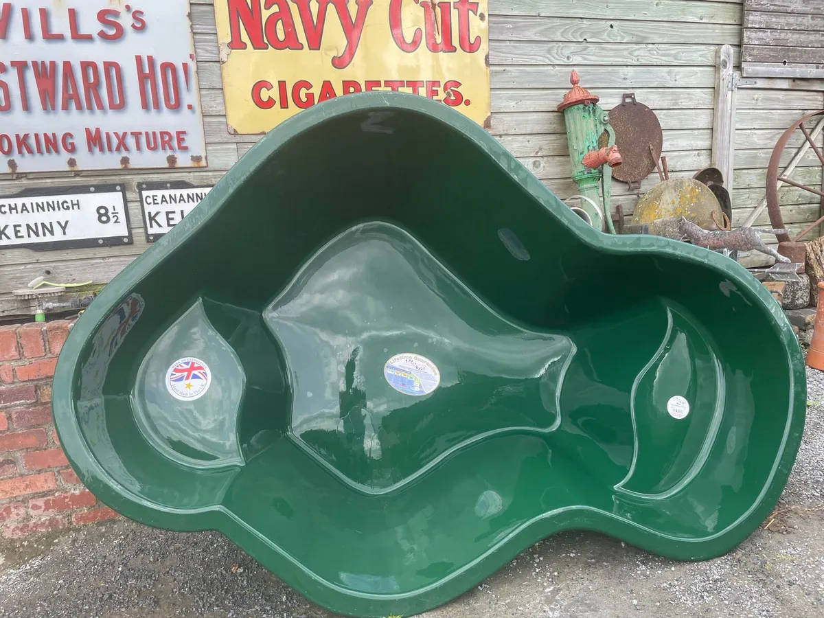 Fibre glass pond - Image 1