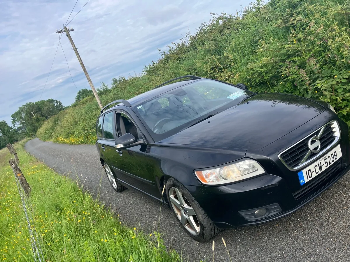 Volvo V50 estate 1.6d - Image 1