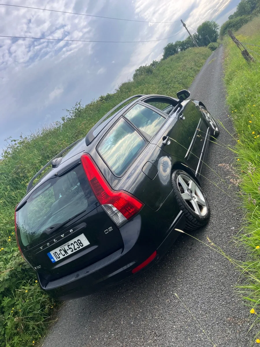 Volvo V50 estate 1.6d - Image 3