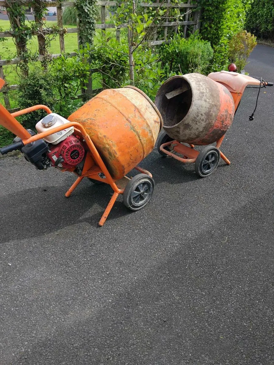 CEMENT MIXER - Image 1