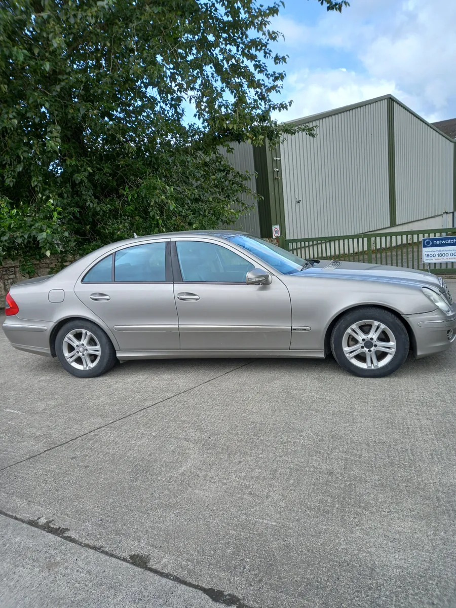 2008 Mercedes-Benz E-Class 220 2.1 Diesel - Image 1